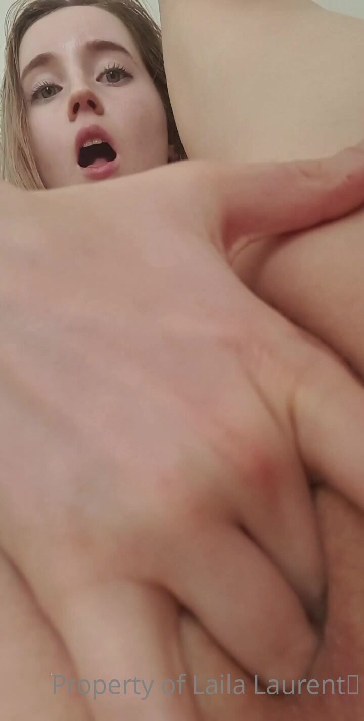 Laila Toks fingering OF