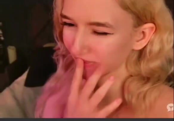 Naomiloys my bitch cum