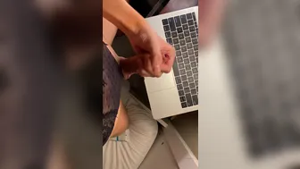 Naomi Anderson onlyfans_Watching my favourite vid (21-03-20) 1080p