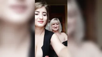 4watermelons_2021-10-12 MOTHER AND DAUGHTER