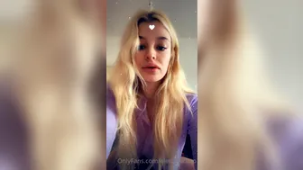 Elena Berlato (elenaberlato) onlyfans Charming confused handjob both crevices