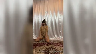 Riley Reid (rileyreidx3) onlyfans playing with her pussy