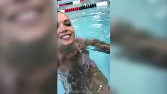 Anna Bell Peaks (AnnaBellPeaks) onlyfans Exquisite young lady caresses shaved holes