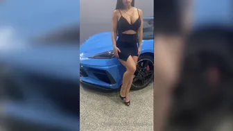 Miss Lexa (misslexa) onlyfans Mature slut pulls pussy while lying in a chair