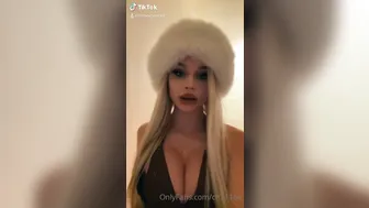 Chloe Spencer aka Ch111oe  onlyfans  Sexy american masturbating clit