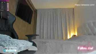 aliessia 01-august-2022 female sex show