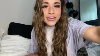 Bella aka bansheebel onlyfans a juicy maid masturbates in the bathroom