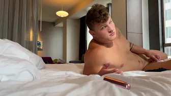 Bella aka bansheebel onlyfans  sweet babe shining in holes